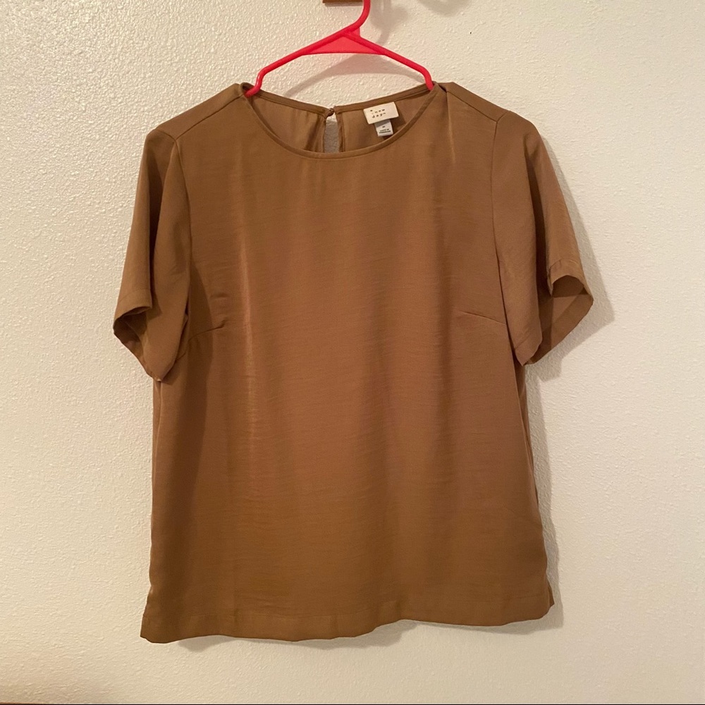 Brown Satin Tee with Keyhole Back - Size Small